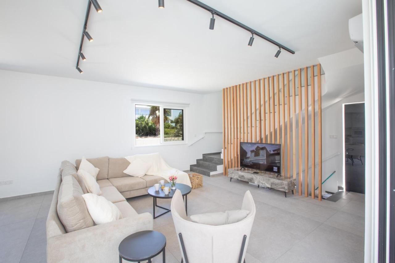 Kube Luxury Villas Ayia Napa Eksteriør billede